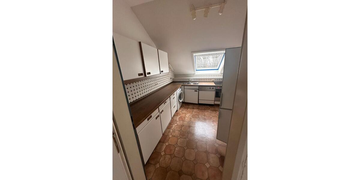 Dachgeschoßwohnung Aachen Aachen-Mitte - 2 Zimmer, 99 m&sup2;, 325.000&euro; | Angebot:27209201