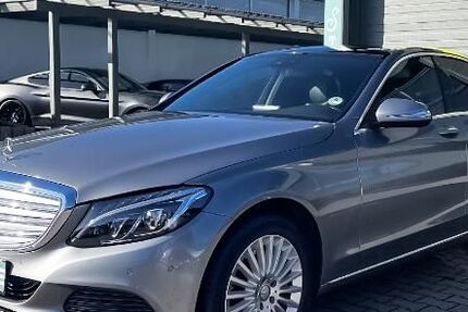 Mercedes-Benz C 250 170.000 km 17.470 € Niederzier 52382