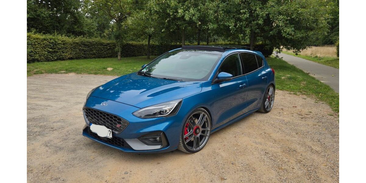 Ford Focus 52.000 km 24.000 &euro; Übach 52531