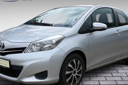 Toyota Yaris 72.100 km 5.850 &euro; Langerwehe 52379