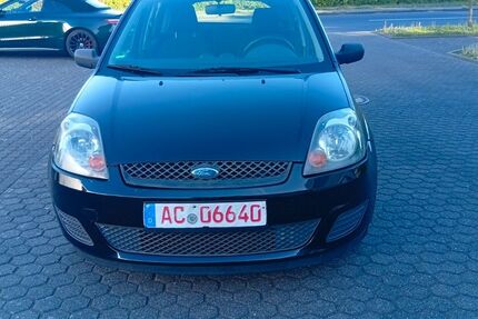 Ford Fiesta 91.243 km 1.999 &euro; Aachen 52080