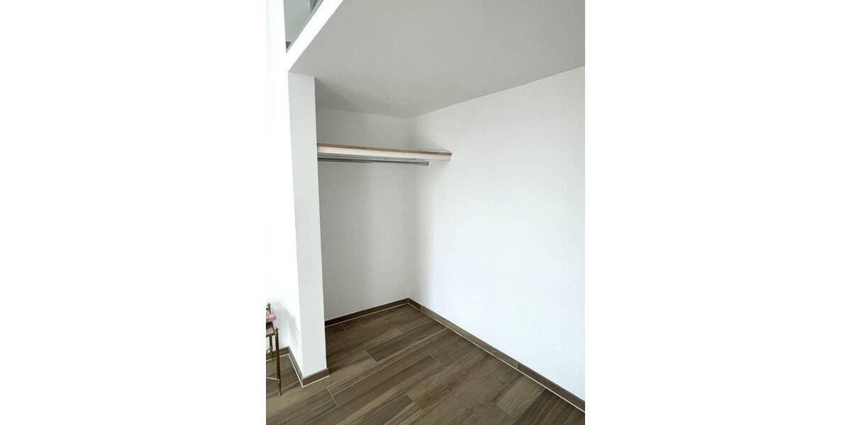 Etagenwohnung Aachen Aachen-Mitte - 3 Zimmer, 90 m&sup2;, 1.200&euro; | Angebot:26885026