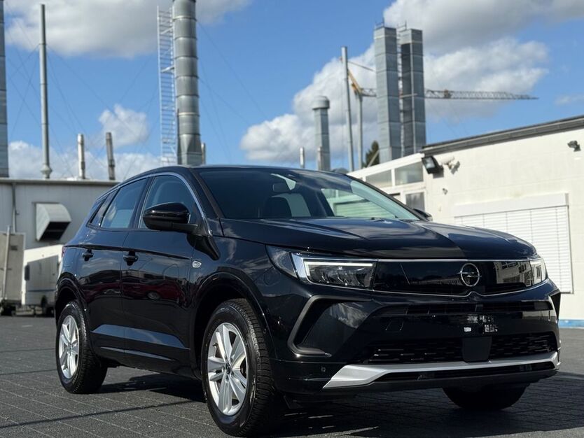 Opel Grandland (X) 23.850 km 19.985 € Alsdorf-Hoengen (bei Aachen) 52477