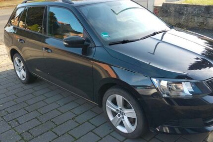 Skoda Fabia 128.110 km 7.100 &euro; Geilenkirchen 52511