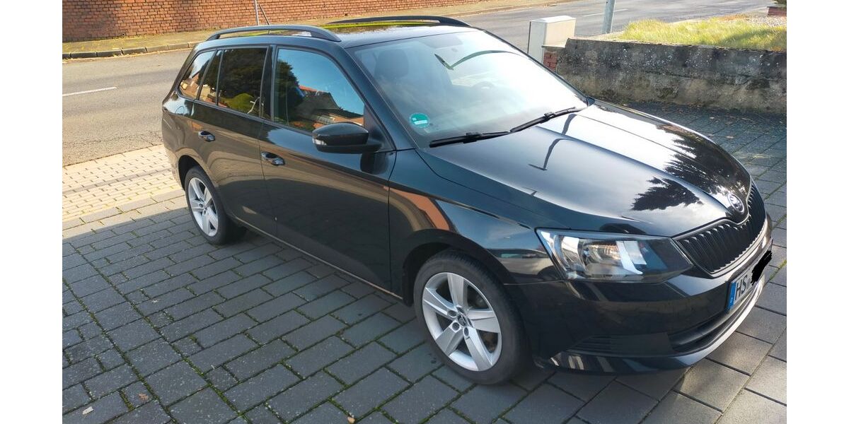 Skoda Fabia 128.110 km 7.100 &euro; Geilenkirchen 52511