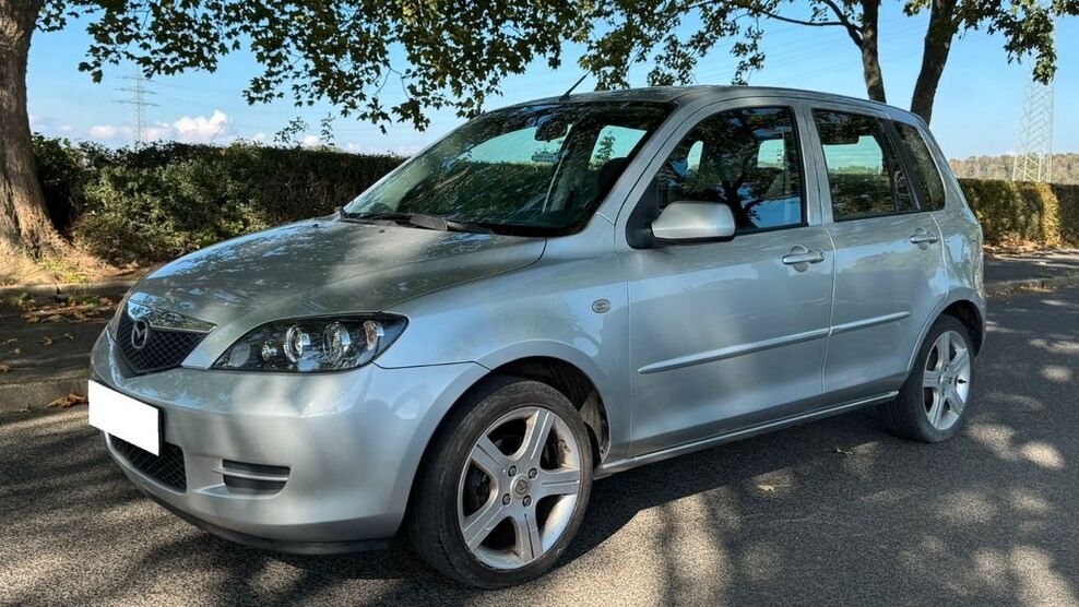 Mazda 2 72.743 km 4.200 € DÜREN 52353