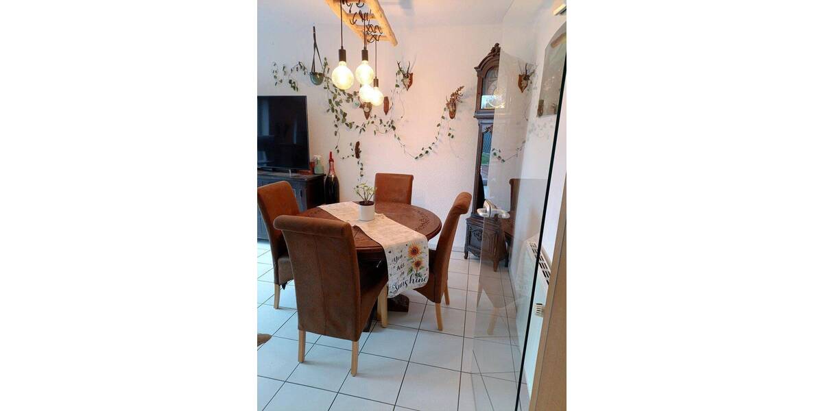 Reihenmittelhaus Geilenkirchen Hatterath - 4 Zimmer, 104 m&sup2;, 910&euro; | Angebot:26903031