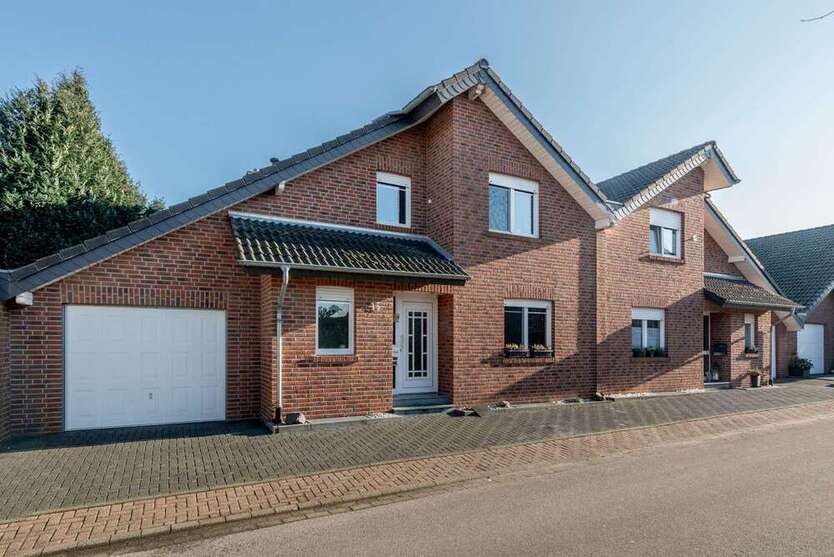 Haus zum Kaufen in Hückelhoven Brachelen 339.000 € 115 m²