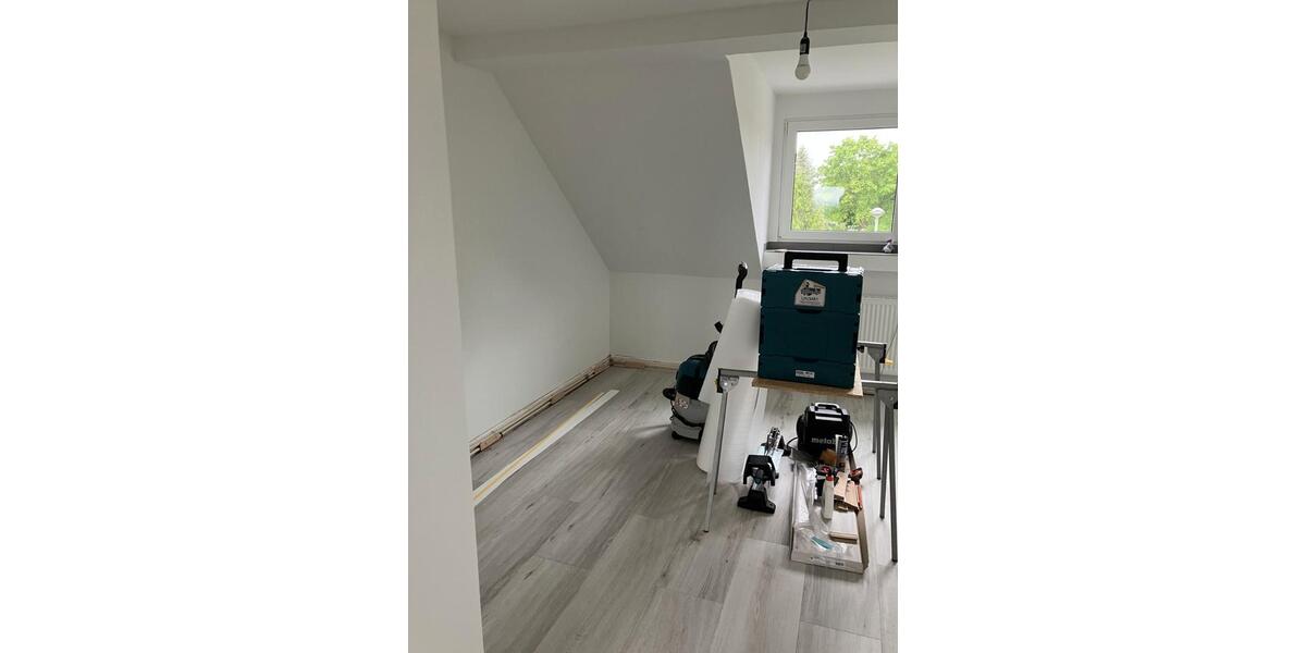 Dachgeschoßwohnung Stolberg (Rheinland) - 2 Zimmer, 45 m&sup2;, 400&euro; | Angebot:26446410