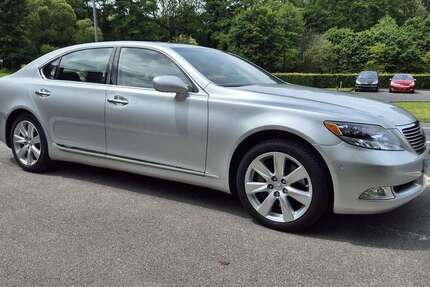 Lexus LS 600 193.000 km 13.900 € Aachen 52076