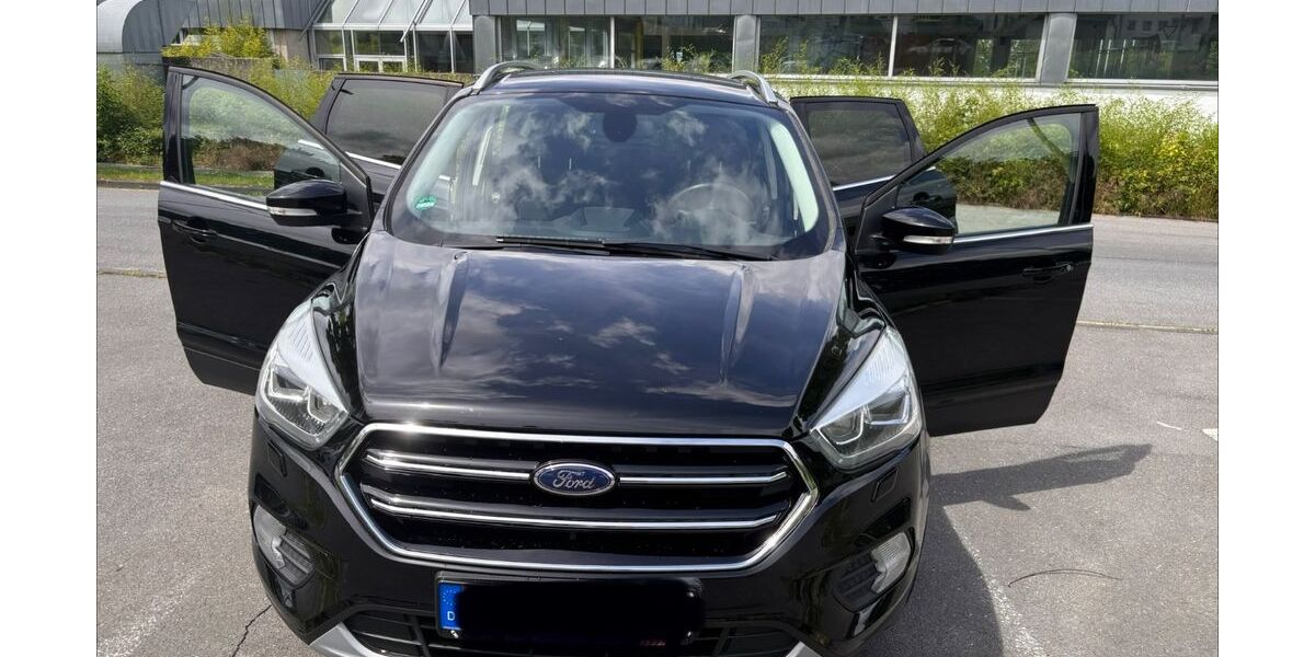 Ford Kuga 71.200 km 12.000 &euro; Stolberg 52223