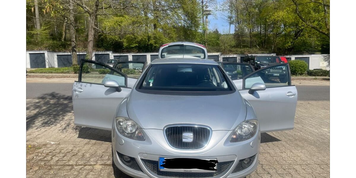 Seat Leon 177.605 km 2.850 &euro; Aachen 52074