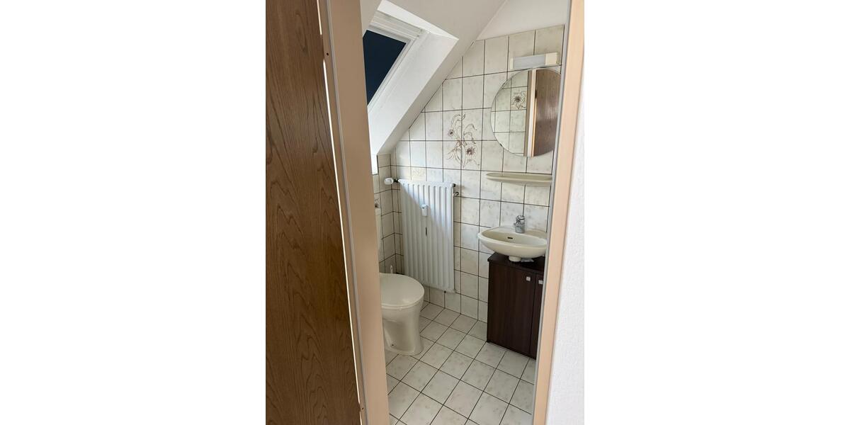 Dachgeschoßwohnung Baesweiler - 2 Zimmer, 70 m&sup2;, 740&euro; | Angebot:25723656