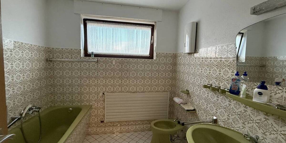 Mehrfamilienhaus, Wohnhaus Roetgen - 390.000&euro; | Angebot:26246213