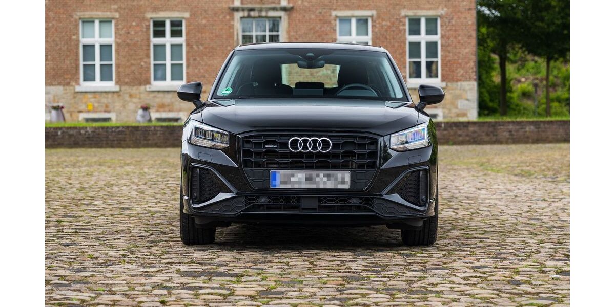 Audi Q2 82.000 km 27.900 &euro; Aachen 52080