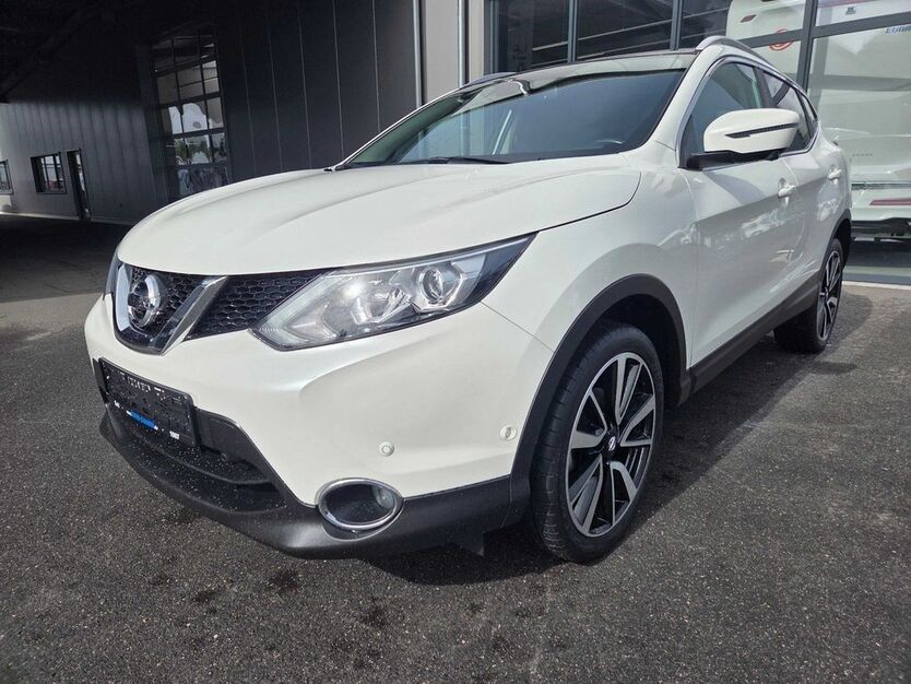 Nissan Qashqai 81.155 km 15.880 € Düren 52351