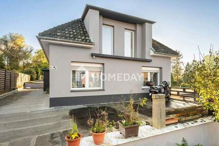 Exklusives und kernsaniertes MFH mit gehobener Ausstattung in ruhiger Hanglage 1 zimmer