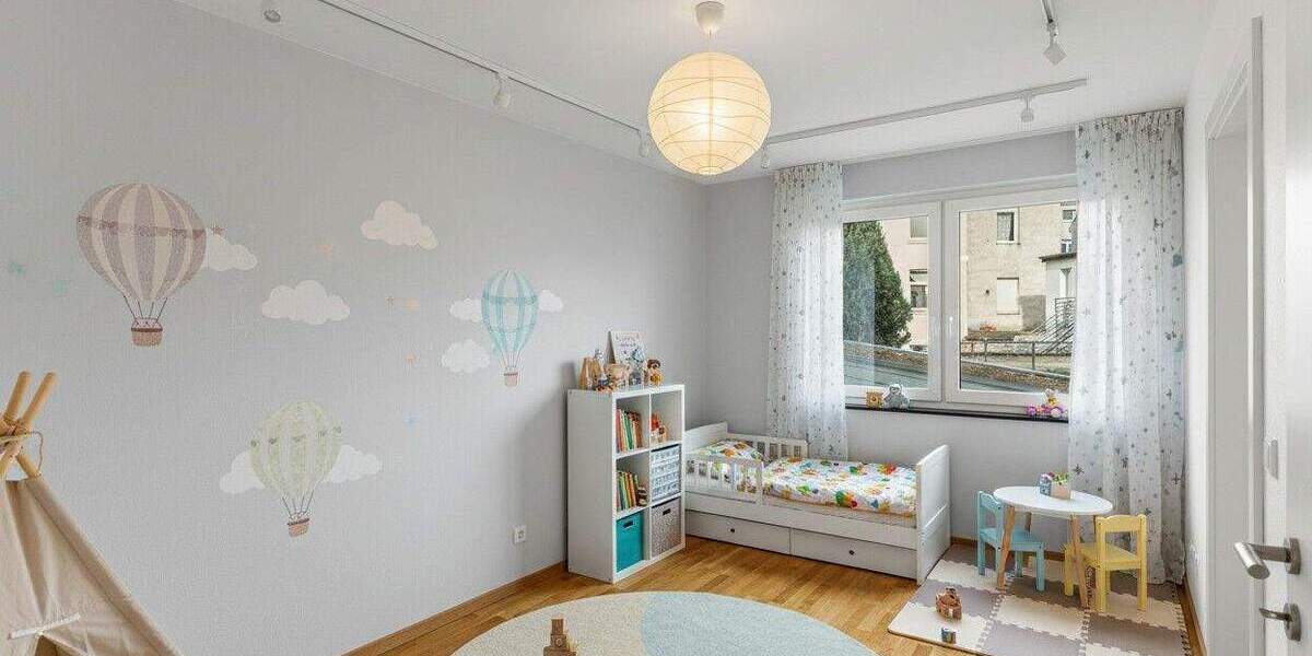 Etagenwohnung Aachen Aachen-Mitte - 4 Zimmer, 141 m&sup2;, 598.000&euro; | Angebot:25695052