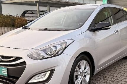Hyundai i30 92.860 km 8.970 &euro; Niederzier 52382