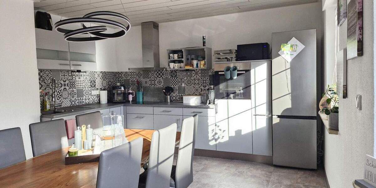 Ankommen & Wohlfühlen: Fertig renoviertes Haus mit Charme 3 zimmer