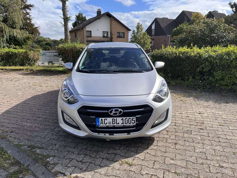 Hyundai i30 103.452 km 7.900 € Stolberg 52223