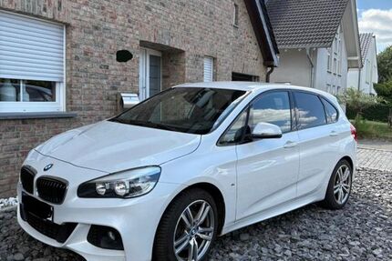BMW 220 Active Tourer 208.925 km 14.200 &euro; Gangelt 52538