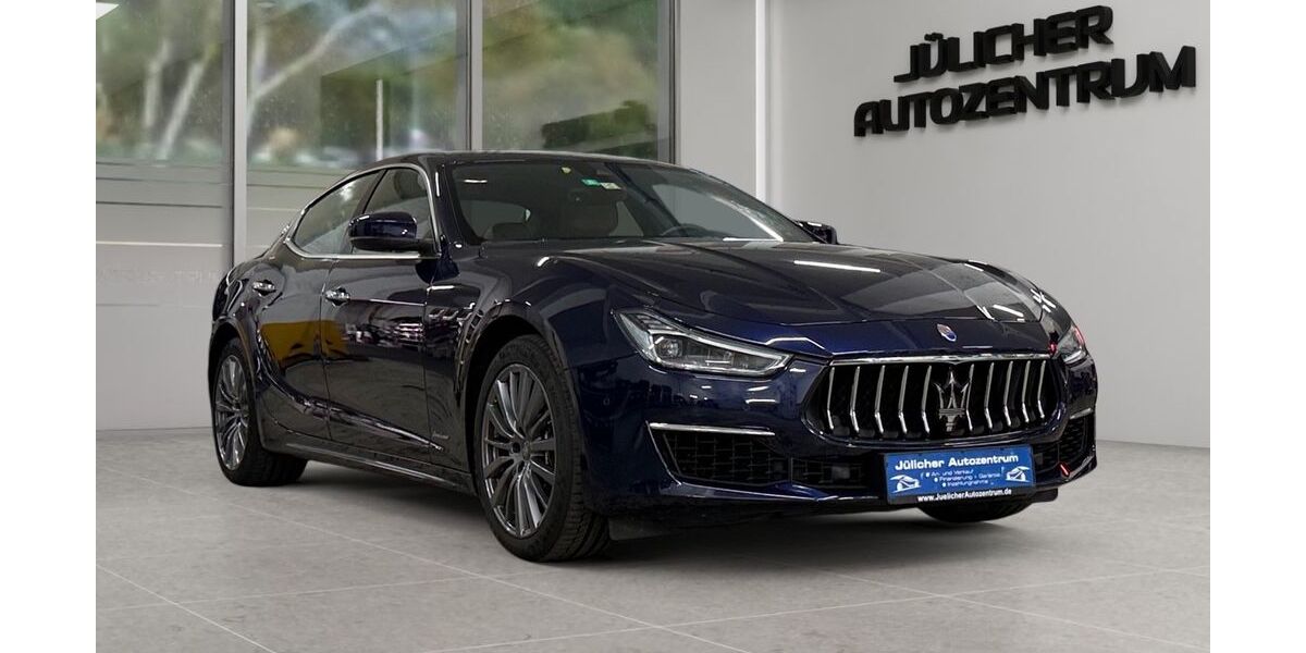 Maserati Ghibli 110.000 km 33.990 &euro; Jülich 52428