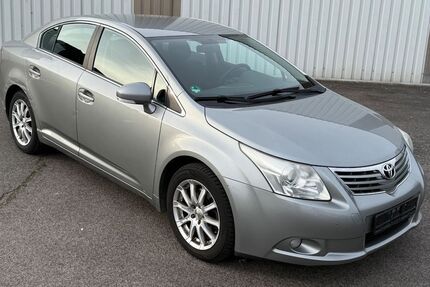 Toyota Avensis 299.000 km 2.990 &euro; Aachen 52066