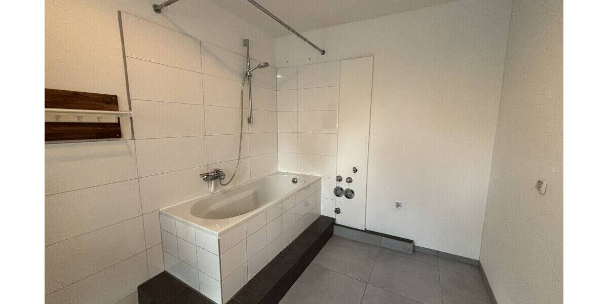 Etagenwohnung Aachen Horbach - 5 Zimmer, 131 m&sup2;, 229.000&euro; | Angebot:26192203
