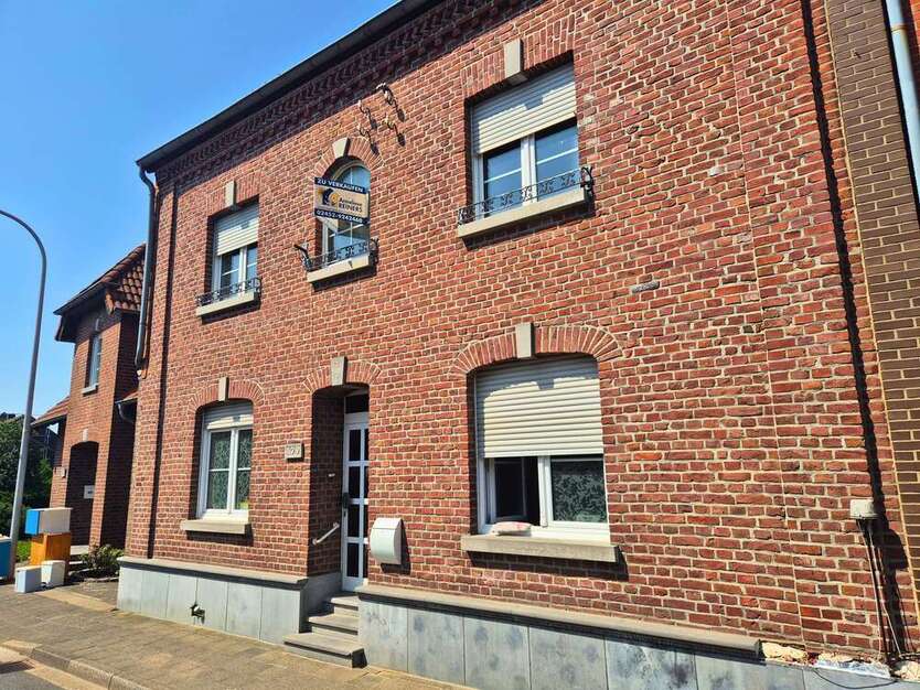 Haus zum Kaufen in Heinsberg 134.200 € 126 m²