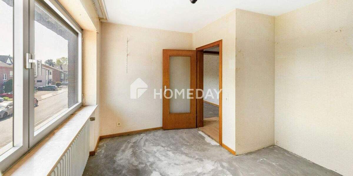 Geräumiges ZFH mit Garten, Balkon, Loggia, Garage und Ausbaupotenzial in ruhiger Lage 7 zimmer