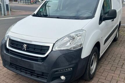 Peugeot Partner 152.000 km 5.750 € Aachen 52070