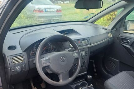 Opel Meriva 199.000 km 750 &euro; Herzogenrath 52134