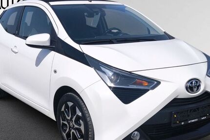 Toyota Aygo (X) 29.143 km 11.888 &euro; Eschweiler 52249