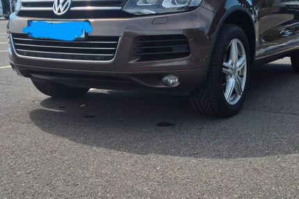 VW Touareg 216.250 km 12.200 € Aachen 52066