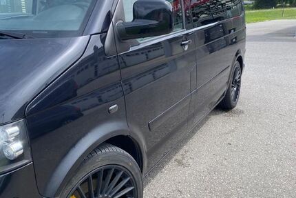 VW T5 Multivan 199.500 km 16.500 &euro; Roetgen 52159