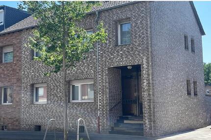 Haus Eschweiler - 5 Zimmer, 152 m&sup2;, 1.500&euro; | Angebot:26279611