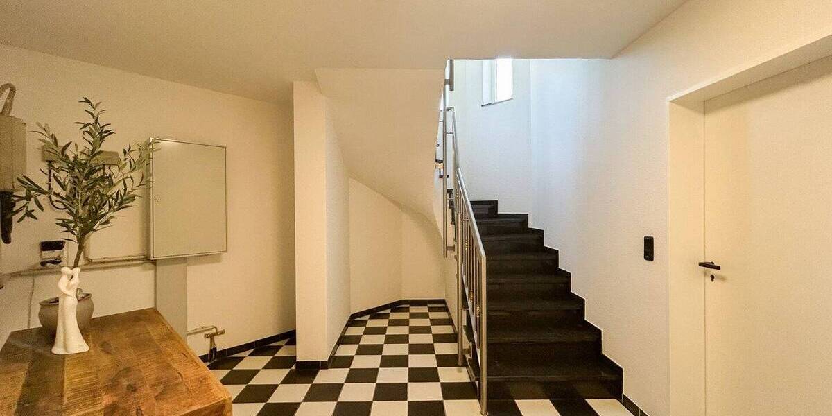 Mehrfamilienhaus, Wohnhaus Übach-Palenberg Übach - 6 Zimmer, 238 m&sup2;, 695.000&euro; | Angebot:26501719