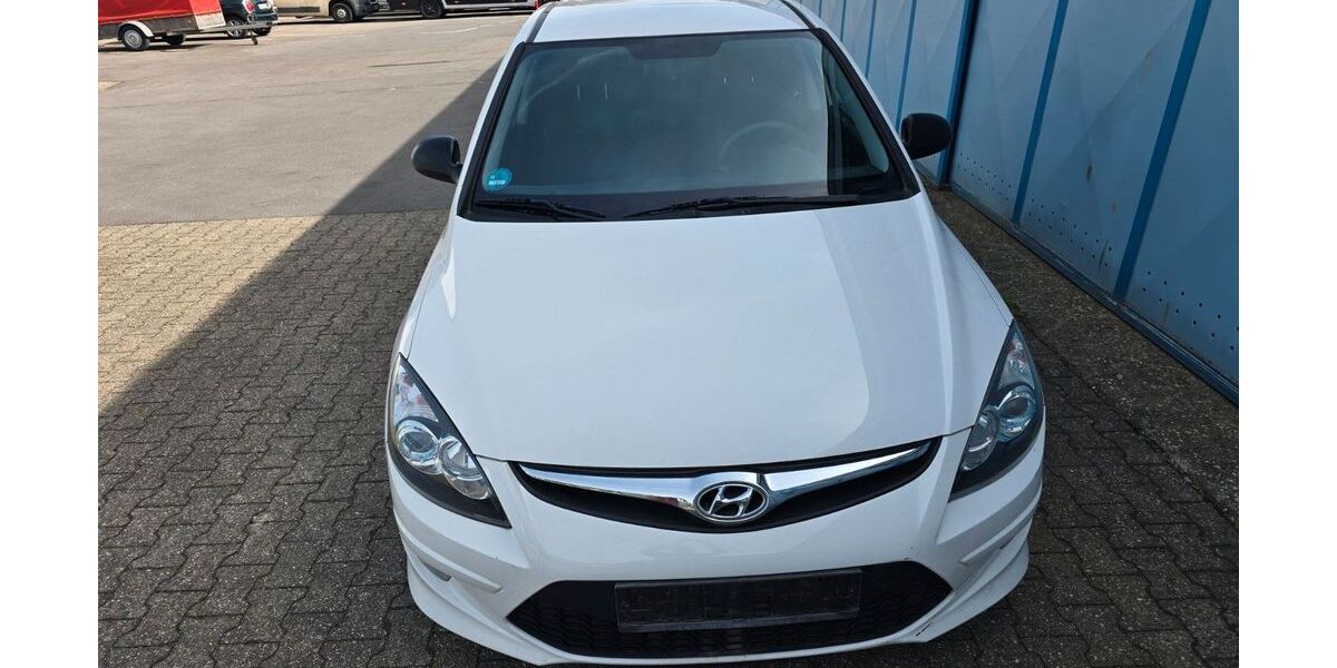 Hyundai i30 165.000 km 3.500 &euro; Aachen 52068