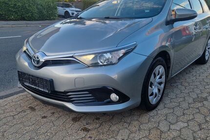 Toyota Auris 250.000 km 5.400 &euro; Eschweiler 52249