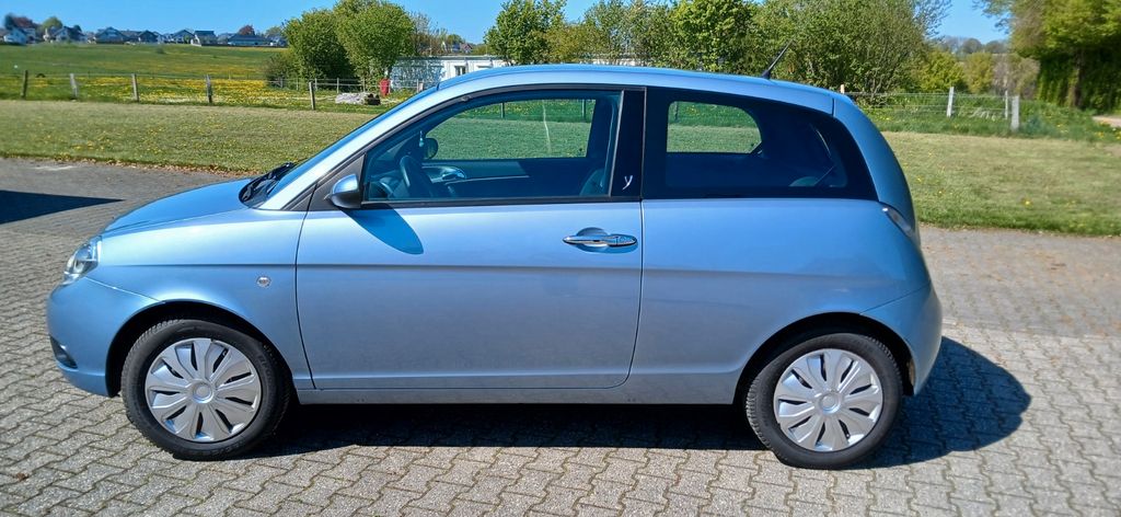 Lancia Ypsilon 153.327 km 1.600 &euro; Hürtgenwald 52393