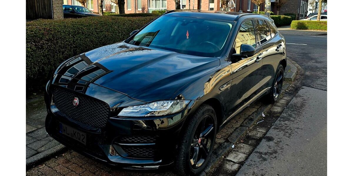 Jaguar F-Pace 134.000 km 12.999 &euro; Aachen 52080