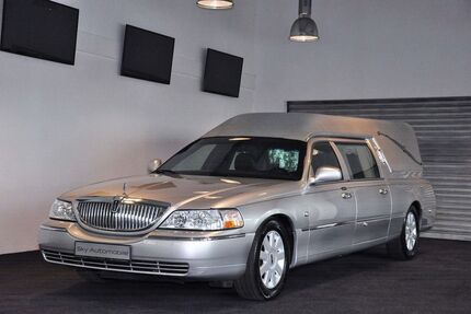 Lincoln Town Car 148.348 km 8.850 &euro; Eschweiler (bei Aachen) 52249