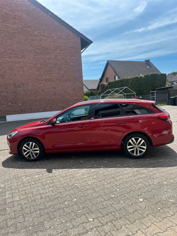 i30