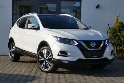 Nissan Qashqai 24.986 km 22.870 € Düren 52353