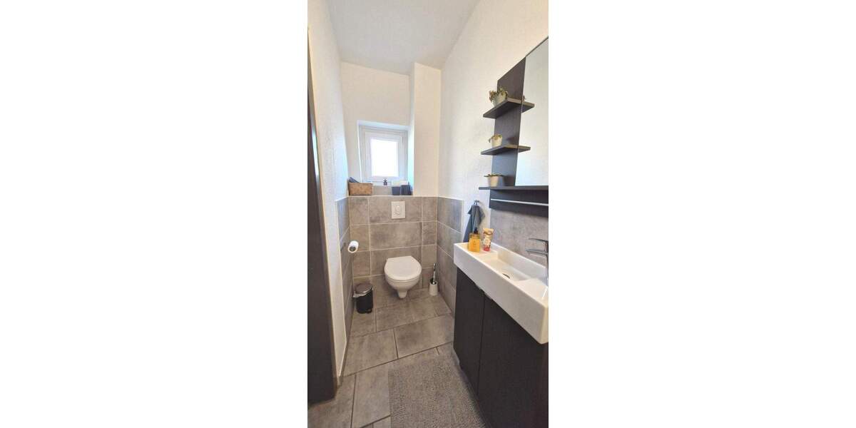 Ankommen & Wohlfühlen: Fertig renoviertes Haus mit Charme 3 zimmer