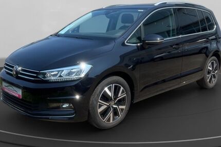 VW Touran 56.934 km 26.490 &euro; Aachen 52068