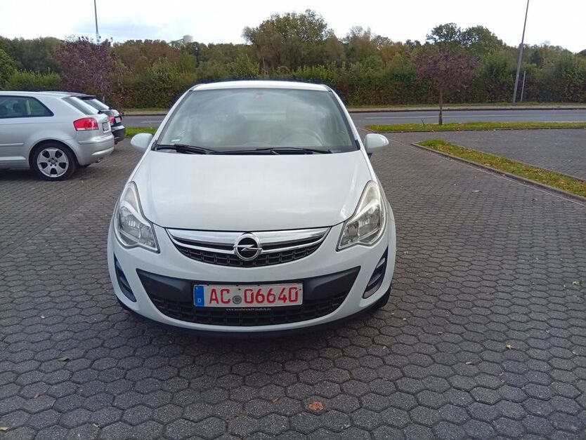 Opel Corsa 105.764 km 2.999 € Aachen 52080