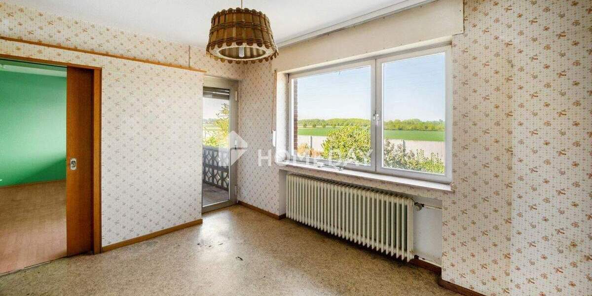 Geräumiges ZFH mit Garten, Balkon, Loggia, Garage und Ausbaupotenzial in ruhiger Lage 7 zimmer