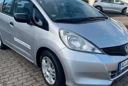 Honda Jazz 89.771 km 5.850 &euro; Stolberg 52222